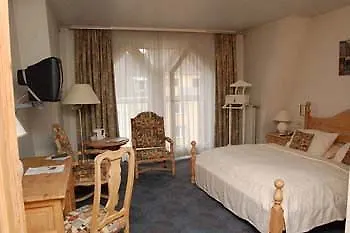 ****  Hotel Lessing Дюссельдорф Германия
