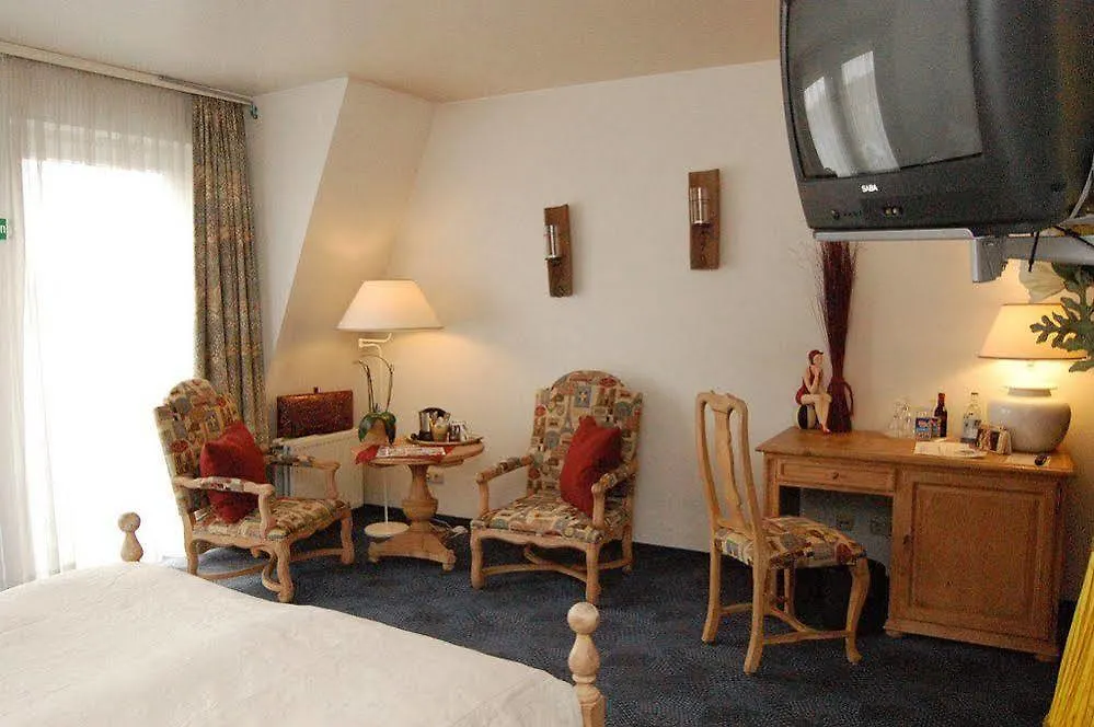 Hotel Lessing Дюссельдорф