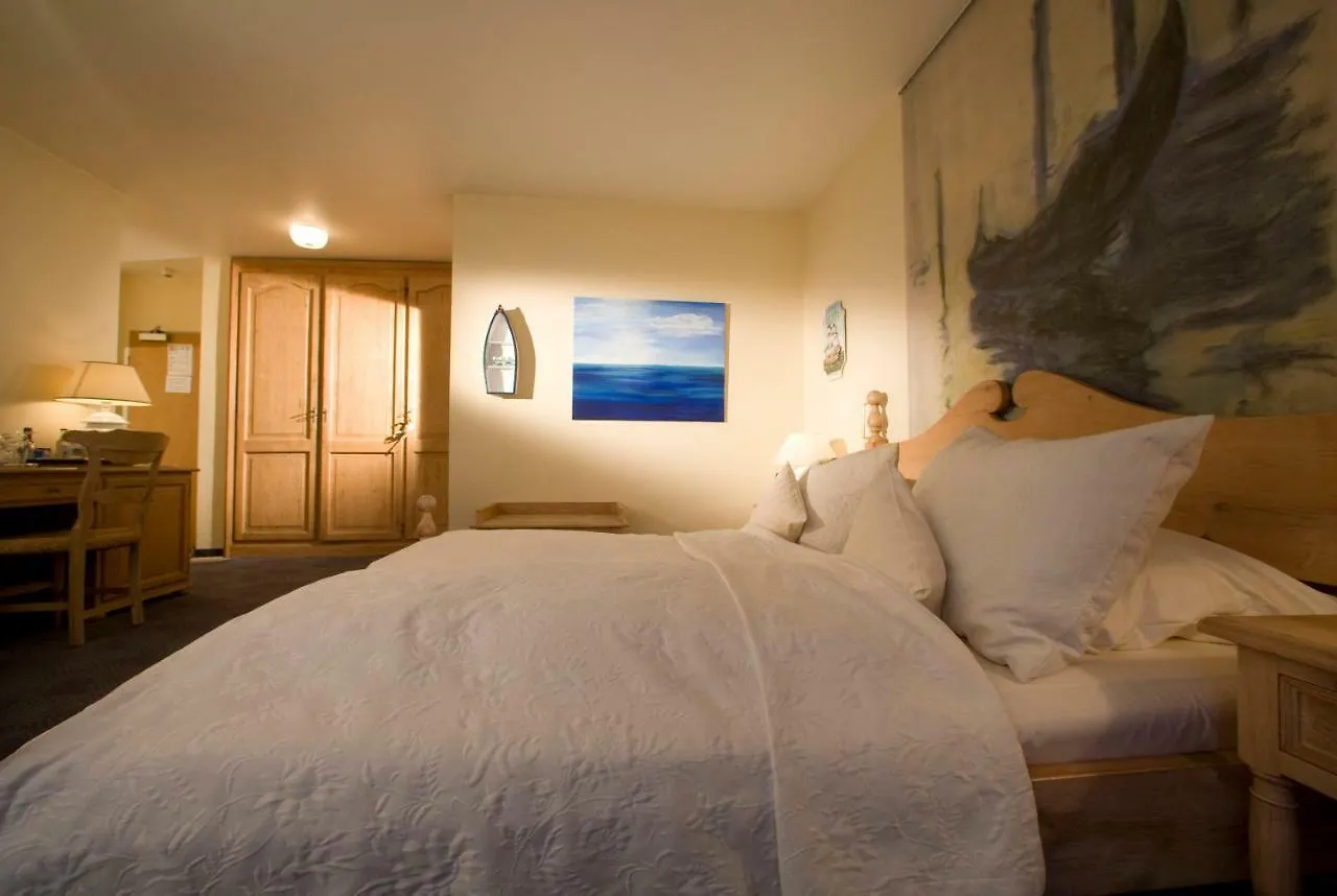 Hotel Lessing Dusseldorf Germany